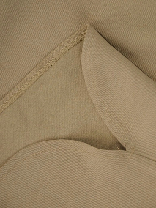 Wiskozowa sukienka khaki o prostym kroju – maskująca narzutka z ozdobnymi guzikami 29648