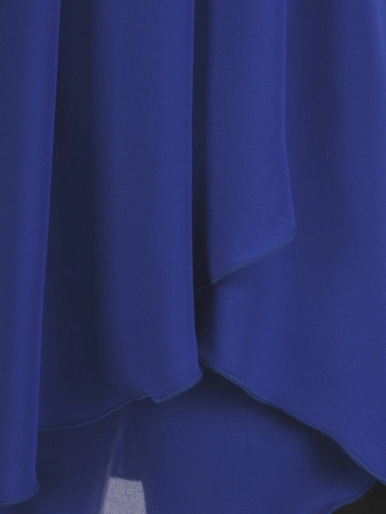 Elegancka bluzka wizytowa z koronką w odcieniu chabru – rozkloszowany krój na andrzejki i święta 29304