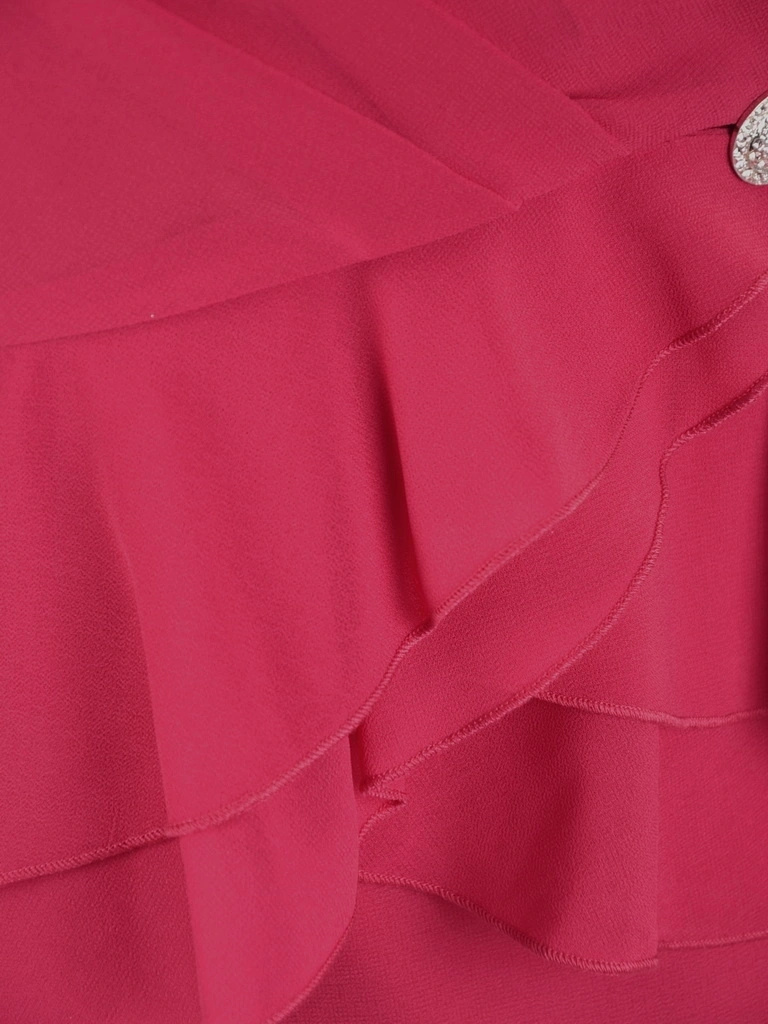 Elegancki kostium damski ze spódnicą midi amarantowy – fason z baskinką wysmuklający talię 26699