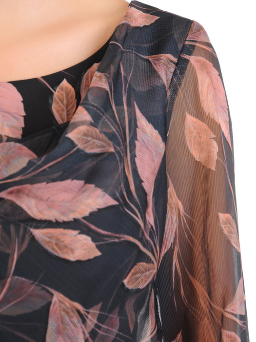 Wizytowa sukienka w jesienny wzór z ozdobną, szyfonową wstawką 30631