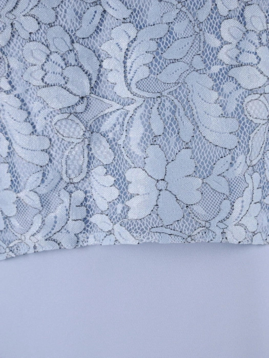 Błękitna sukienka ołówkowa midi w kwiaty – wyszczuplające zaszewki i elegancki fason na wesele 35769