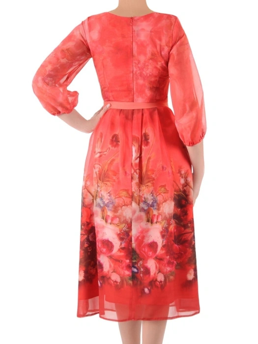 Elegancka sukienka rozkloszowana maxi w kwiaty – kobiecy krój pięknie modelujący sylwetkę 39275