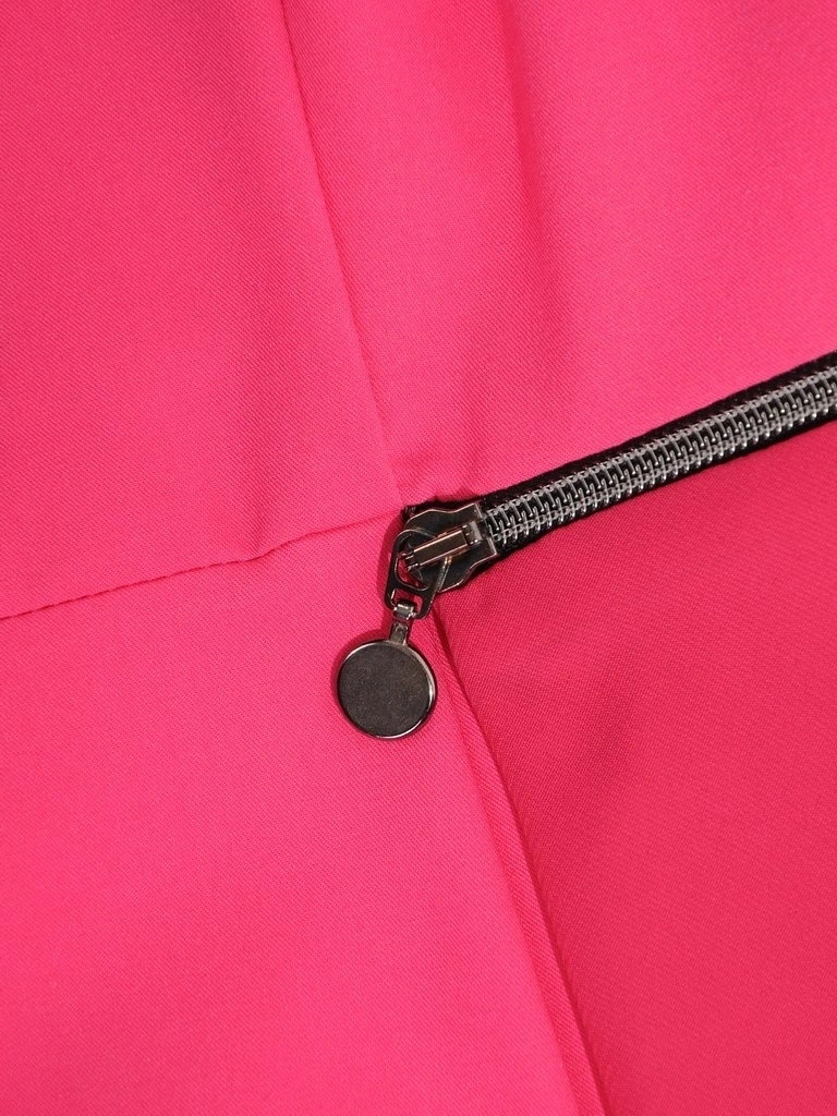 Elegancka amarantowa sukienka wizytowa o prostym kroju – wysmuklający dekolt w serek i szyfon 6946