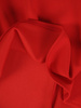 Czerwona sukienka z cekinową aplikacją przy dekolcie 18697