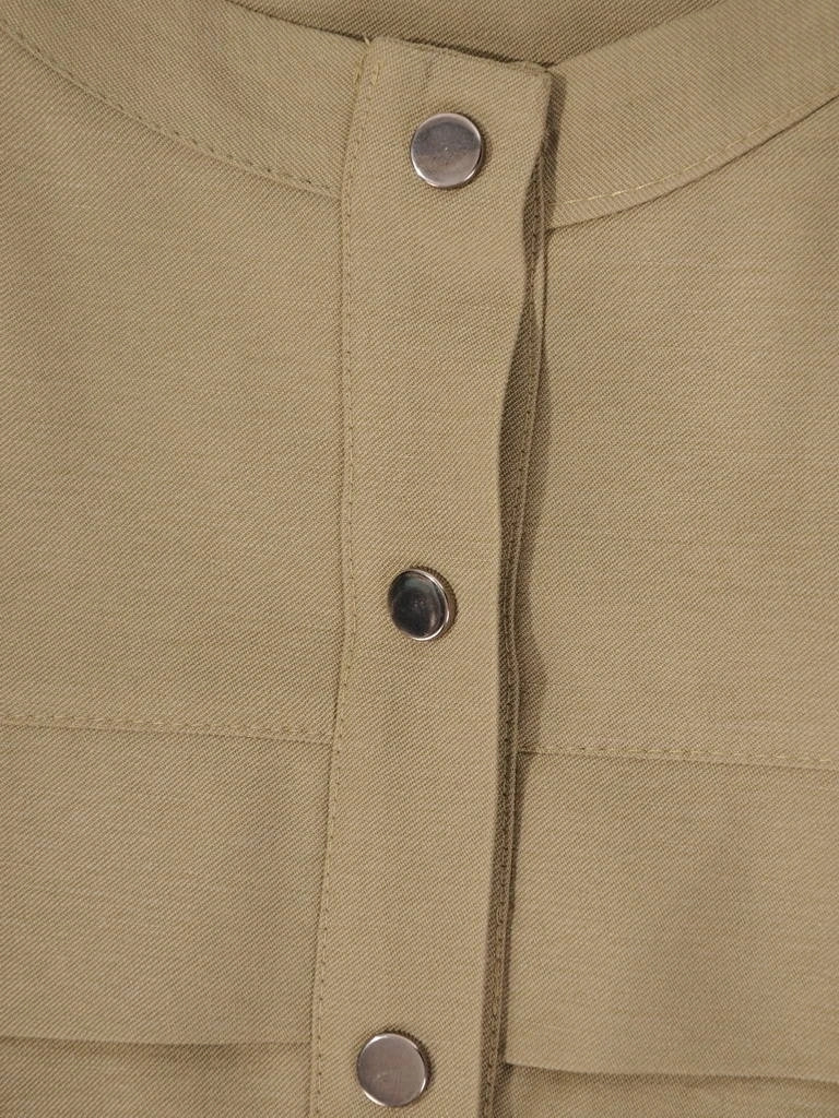 Wiskozowa sukienka khaki o prostym kroju – maskująca narzutka z ozdobnymi guzikami 29648