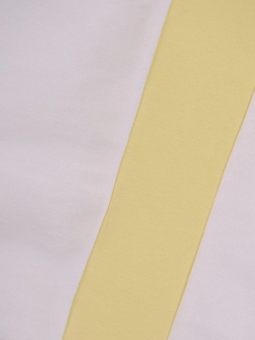 Elegancka bluzka wiskozowa z dekoltem w łódkę – prosty fason z dłuższym tyłem do biura 11484