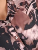Elegancka koszula damska w zwierzęcy print – prosty fason z kołnierzykiem i rozcięciami 37379