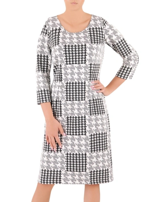 Elegancka sukienka dzianinowa midi w pepitkę – prosty krój z rękawem 3/4 do pracy 36562