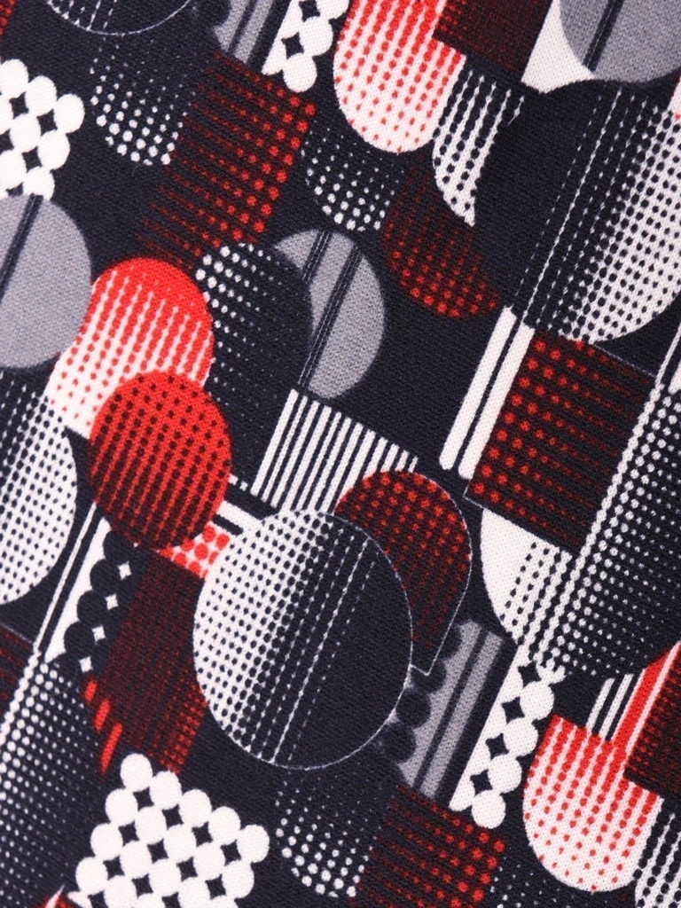 Wiskozowa sukienka midi w grochy granatowa – prosty fason maskujący biodra i talię 40281