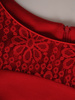 Elegancka sukienka z ażurowymi wstawkami, czerwona kreacja w modnym fasonie 19895