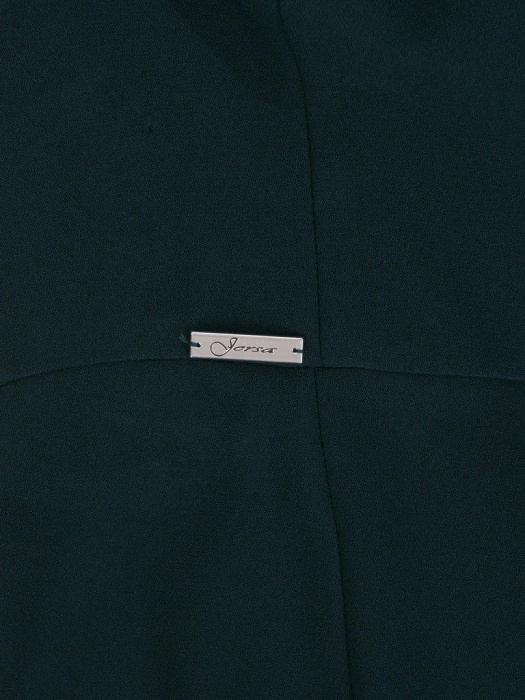 Elegancka suknia wieczorowa maxi w butelkowej zieleni – prosty krój z optycznie wyszczuplającymi zaszewkami 18290