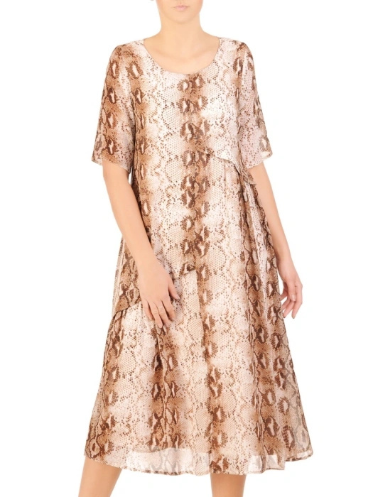 Elegancka sukienka damska trapezowa w zwierzęcy print – fason midi tuszujący biodra 30674