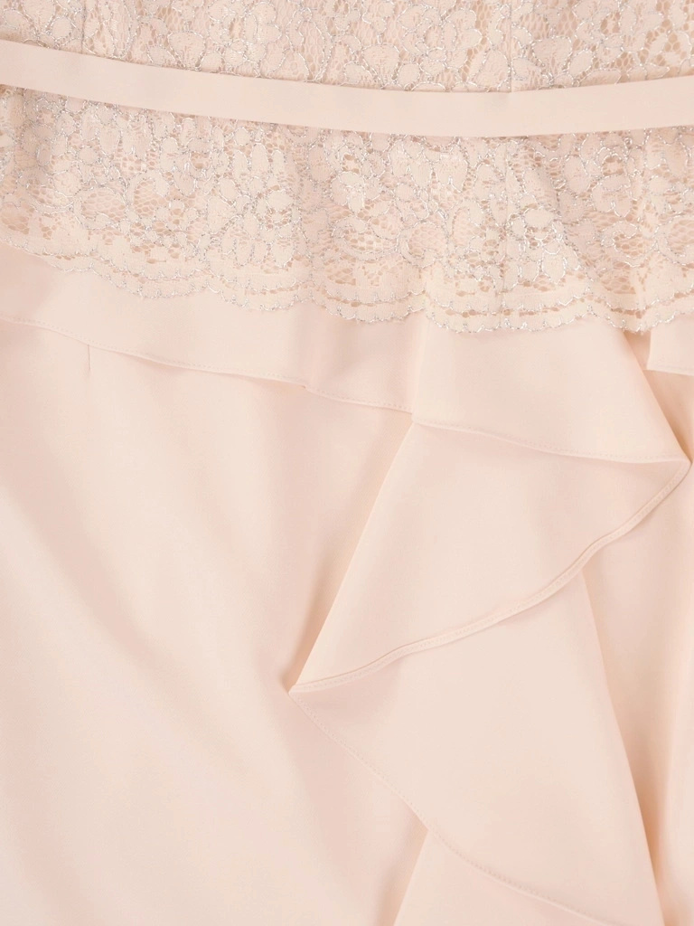 Rozkloszowana suknia wieczorowa maxi w odcieniu bladego różu – elegancki fason na bal i studniówkę 38726