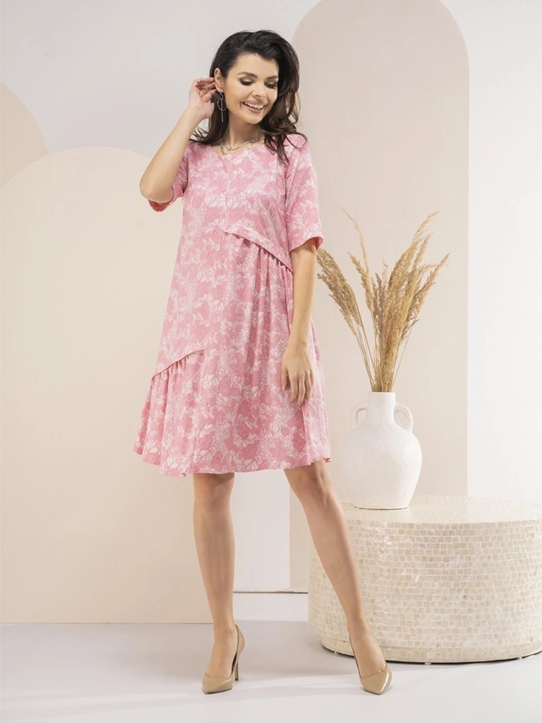 Elegancka sukienka trapezowa midi w kwiaty – kobiecy krój subtelnie modelujący sylwetkę 35713