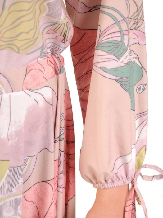 Elegancka sukienka rozkloszowana maxi w kwiaty – wysmuklający fason z długim rękawem 29935