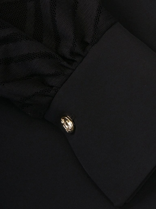 Elegancka czarna sukienka trapezowa z dekoltem łódka – swobodny krój z ozdobnymi guzikami i mankietami 14182