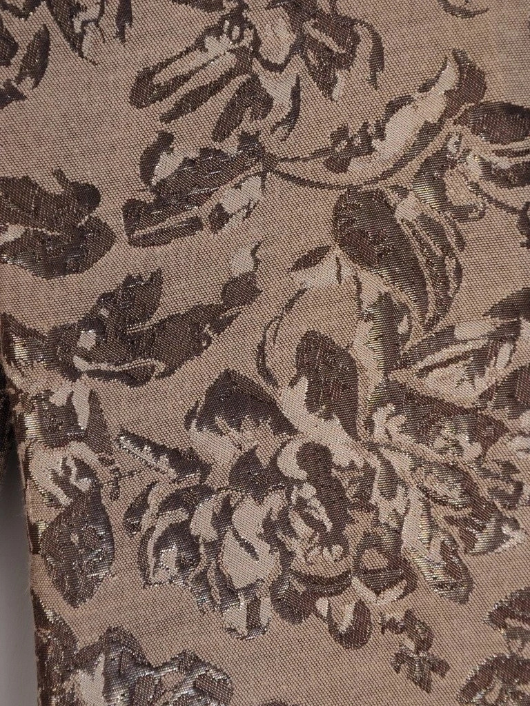 Elegancki żakiet damski do sukienki w kwiaty – prosty krój z ozdobnymi guzikami 22515