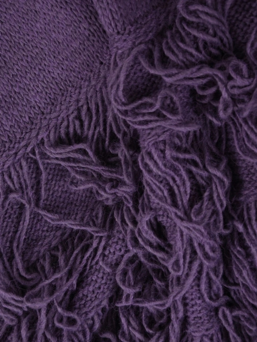 Elegancki sweter damski rozpinany w kolorze fioletowym – luźny fason z modnymi frędzlami 40461