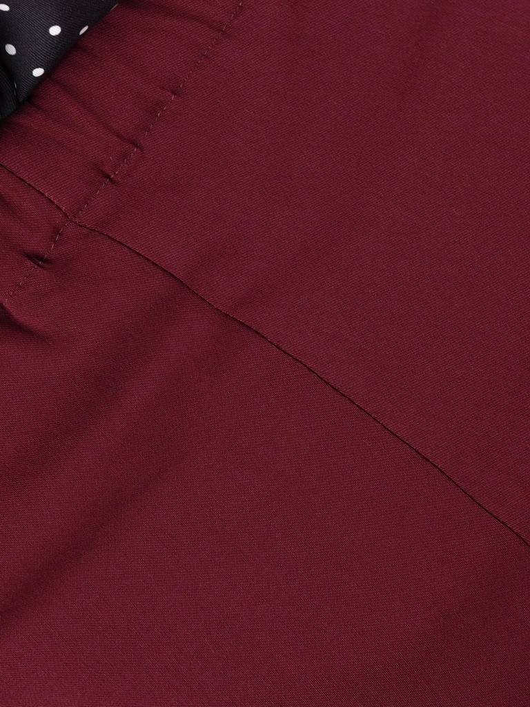 Eleganckie spodnie damskie bordowe na gumce – wysmuklający prosty krój z podwyższonym stanem 40467