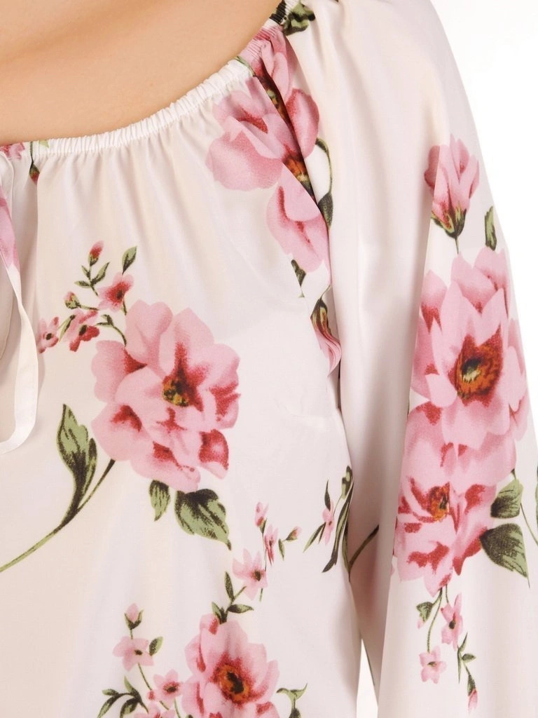 Wizytowa sukienka rozkloszowana maxi w kwiaty – kobiecy fason z efektownym rozcięciem z przodu 30107