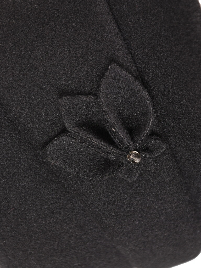 Elegancki czarny kapelusz zimowy damski cloche – ocieplany model z regulacją obwodu 42410