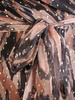 Kopertowa sukienka z szyfonu, rozkloszowana kreacja z paskiem 34157