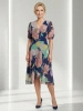 Elegancka sukienka rozkloszowana midi w kwiaty – kobiece wiązanie modelujące talię 28996