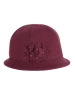 Elegancki kapelusz damski zimowy cloche – bordowy fason z regulacją i ozdobnym kwiatem 42385