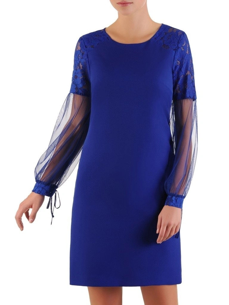 Elegancka chabrowa sukienka wieczorowa midi o prostym kroju – tiulowe rękawy z koronką 22516