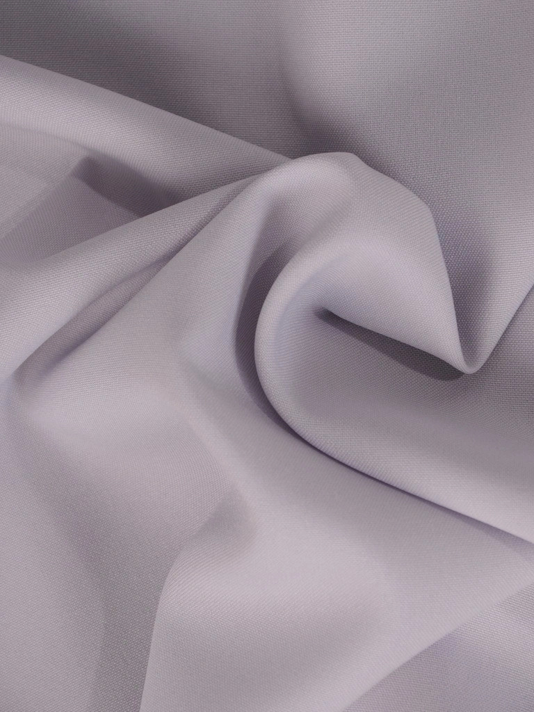 Elegancka popielata sukienka trapezowa z cekinami – fason tuszujący sylwetkę na przyjęcia 20177