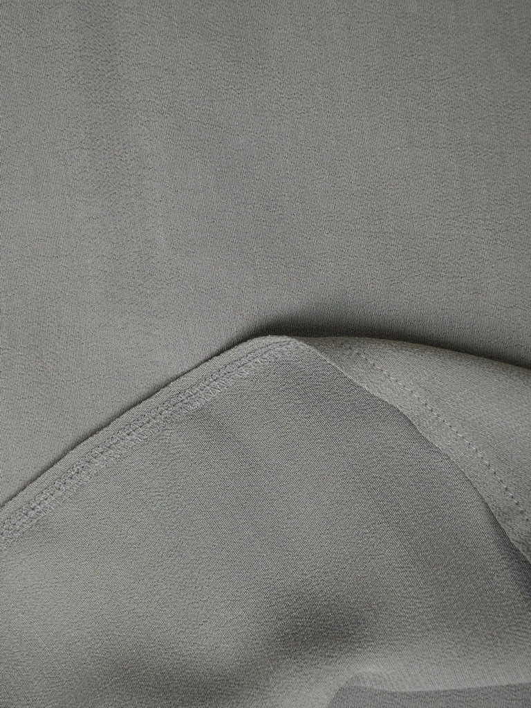 Wiskozowa bluzka damska khaki z dekoltem w serek – prosty krój z rozszerzanymi rękawami 41444