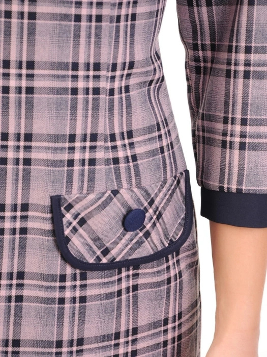 Elegancka sukienka w granatowo-różową kratkę – prosty fason z rękawem 3/4 31079