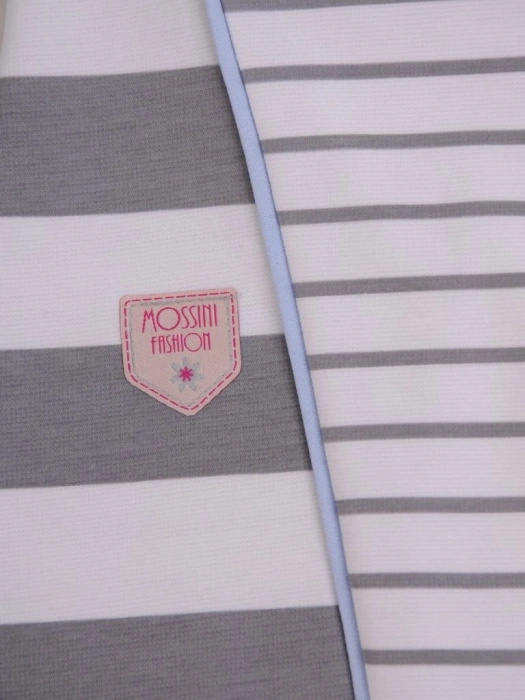 Elegancka sukienka dzianinowa ołówkowa w paski – wysmuklający fason z dekoltem V 11695