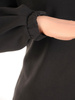 Elegancka, czarna bluzka damska z ozdobnymi przeszyciami 31503