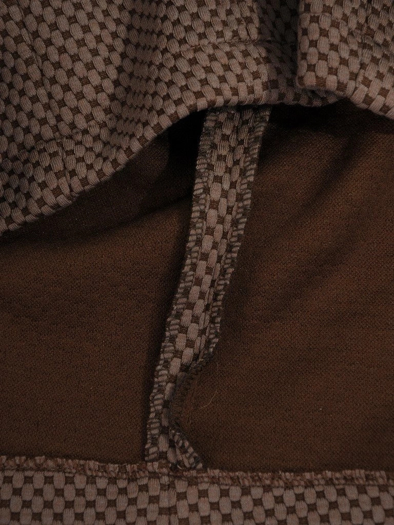 Elegancka sukienka dzianinowa khaki tuba – wysmuklający krój z kieszeniami 13935