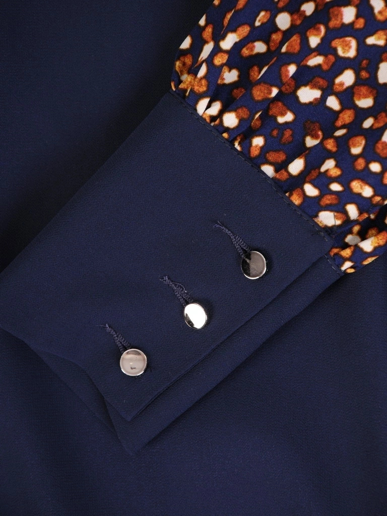 Granatowa sukienka trapezowa midi z paskiem – akcentująca talię elegancka kreacja do pracy i na przyjęcia 31474