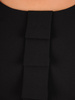 Wyszczuplająca sukienka z ozdobnym dekoltem, czarna kreacja w nowoczesnym fasonie 23130
