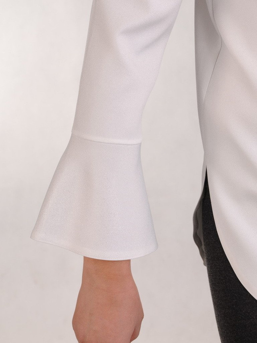 Nowoczesna bluzka z elegancką stójką 19120