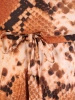 Jesienna sukienka maxi w zwierzęcy print – rozkloszowany fason z długim rękawem 34084
