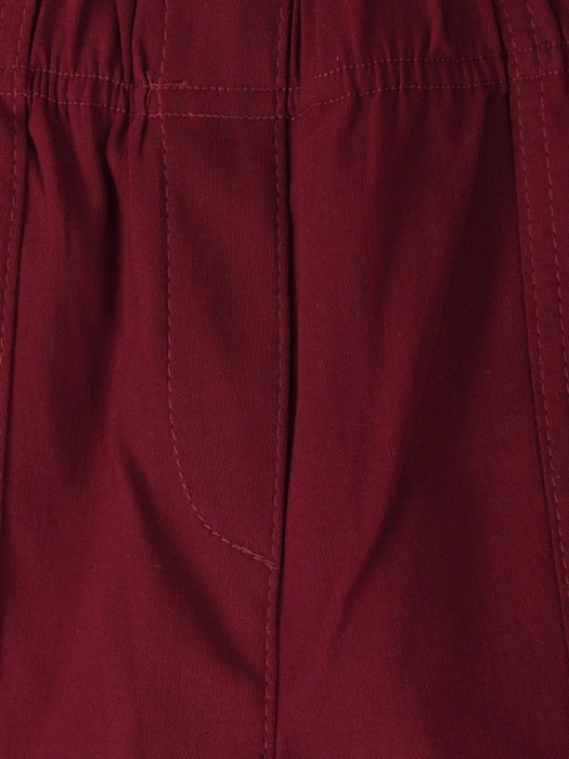 Eleganckie wiśniowe spodnie damskie – dopasowany krój modelujący sylwetkę 35361