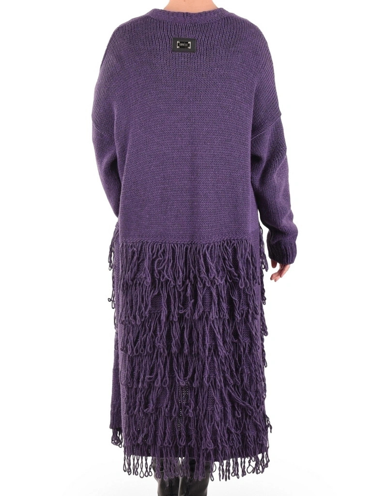 Elegancki sweter damski rozpinany w kolorze fioletowym – luźny fason z modnymi frędzlami 40461