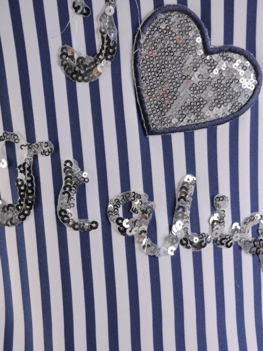 Elegancka bluzka wizytowa w paski z cekinami – prosty fason z dekoltem w łódkę 8330