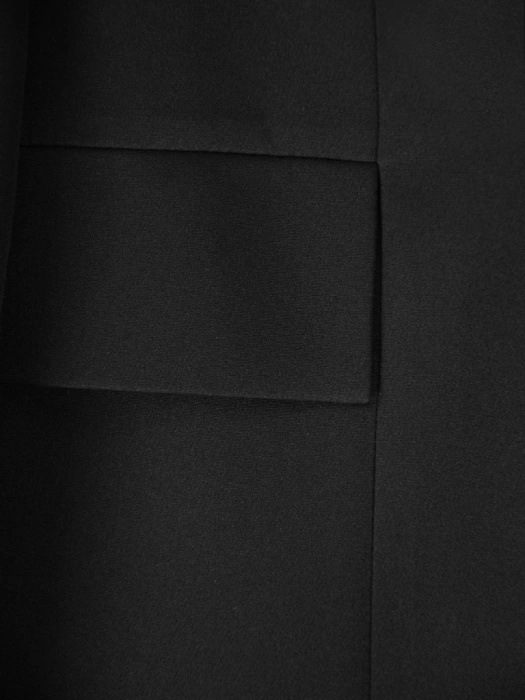 Elegancki czarny żakiet damski do sukienki – ozdobne guziki i fason modelujący figurę 37200