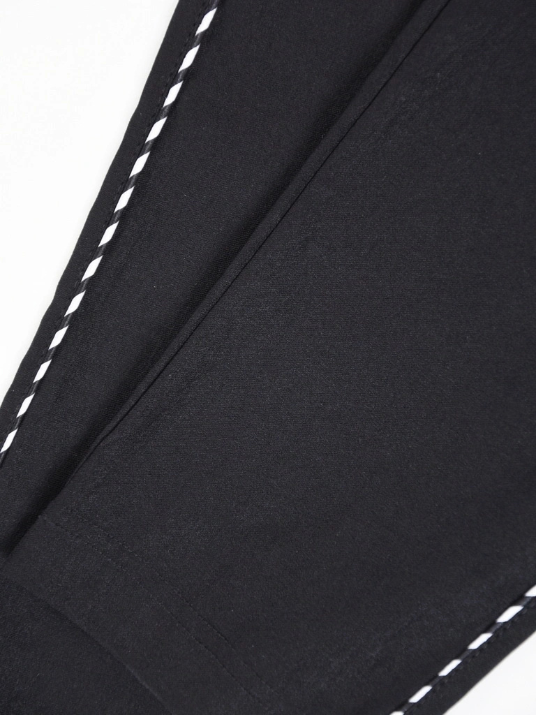 Czarne cygaretki damskie plus size z kontrastowymi lampasami – wysmuklające fasonem, z wygodną gumką w pasie 35145