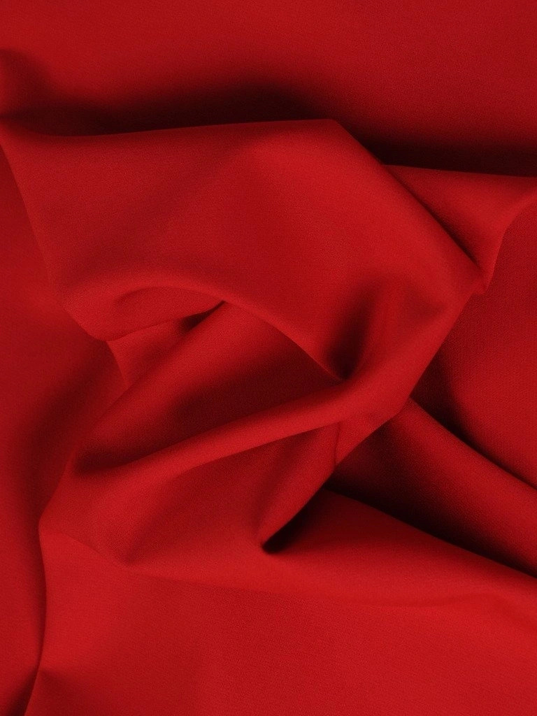 Czerwona suknia wieczorowa na andrzejki i sylwestra – rozkloszowany fason z wyszczuplającymi przeszyciami 17804