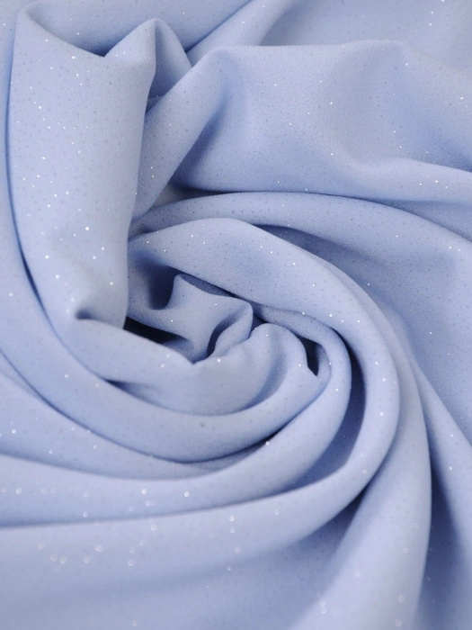 Błękitna suknia wieczorowa rozkloszowana maxi – brokatowy blask i fason modelujący figurę 35164