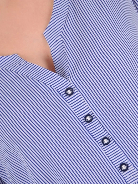 Elegancka bluzka wiskozowa w paski – swobodny fason trapezowy z dekoltem w serek 39694