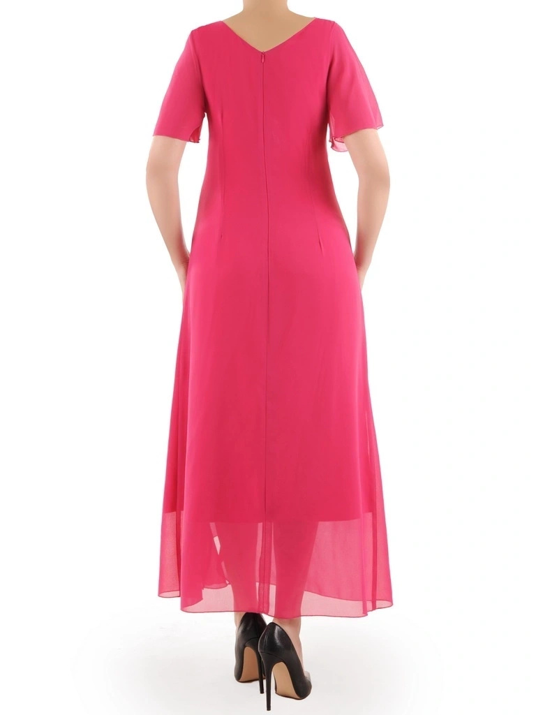 Elegancka sukienka trapezowa maxi amarantowa – swobodny krój z falbaną i rozcięciem 35439