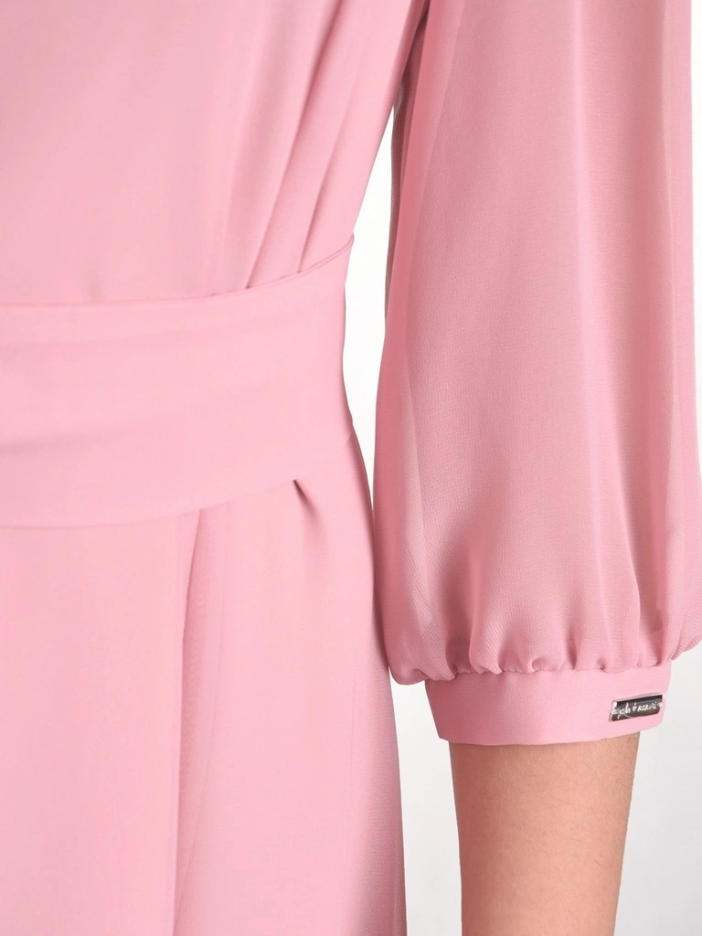 Rozkloszowana sukienka maxi w odcieniu brudnego różu – elegancki fason z rękawem 3/4 wysmuklający talię 41269