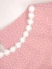 Różowa bluzka wizytowa w groszki z dekoltem w łódkę – prosty krój z koronkowym detalem 29975